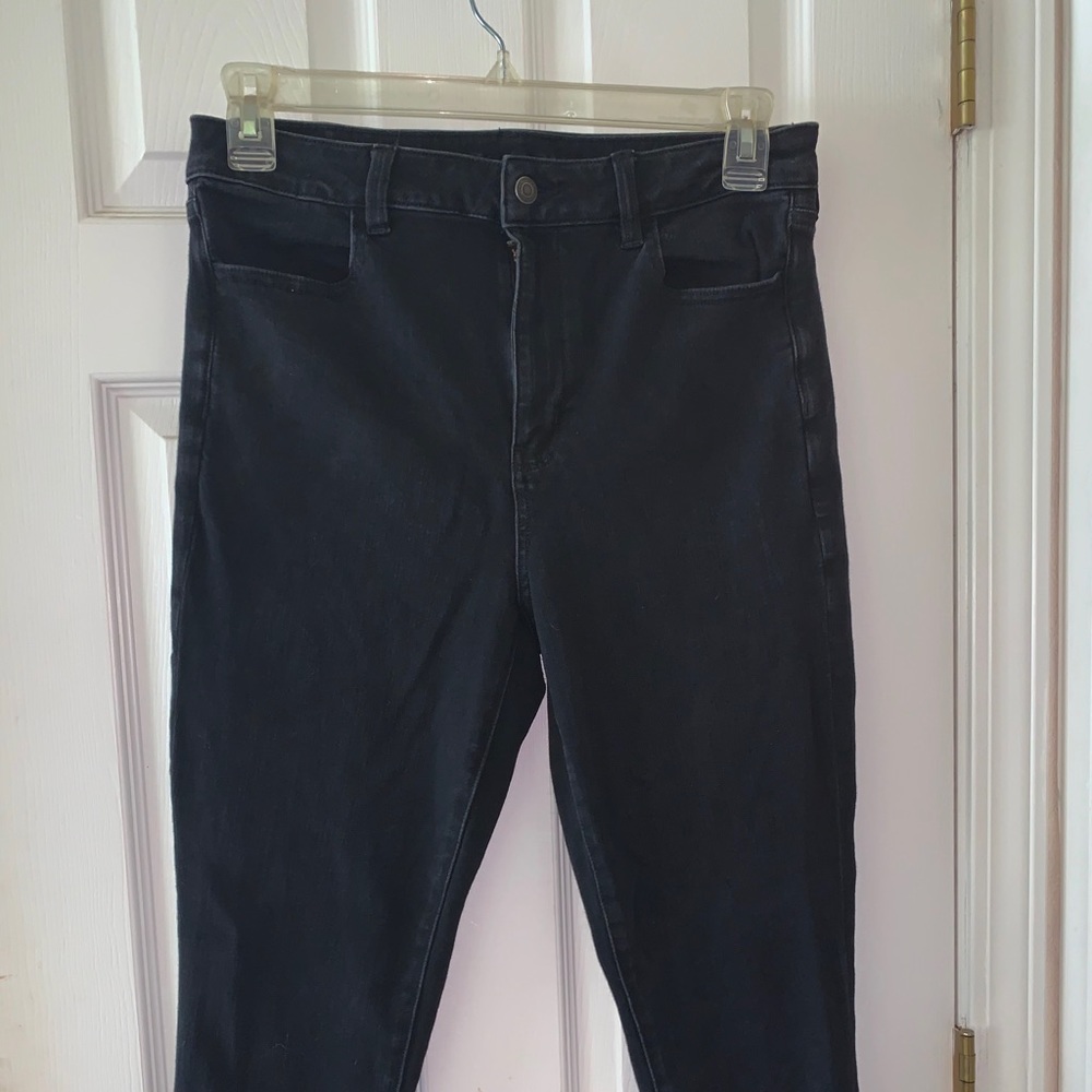 Your perfect pair of black American eagle 🦅 jeans 👖
